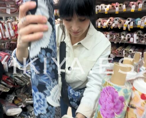 Costura fina en bolso artesanal japonés